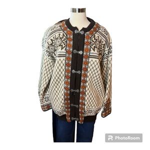 VTG DALE OF NORWAY METAL CLASP KNITTED NORDIC SWEATER WOMEN'S SIZE XXL (54) 
EUC